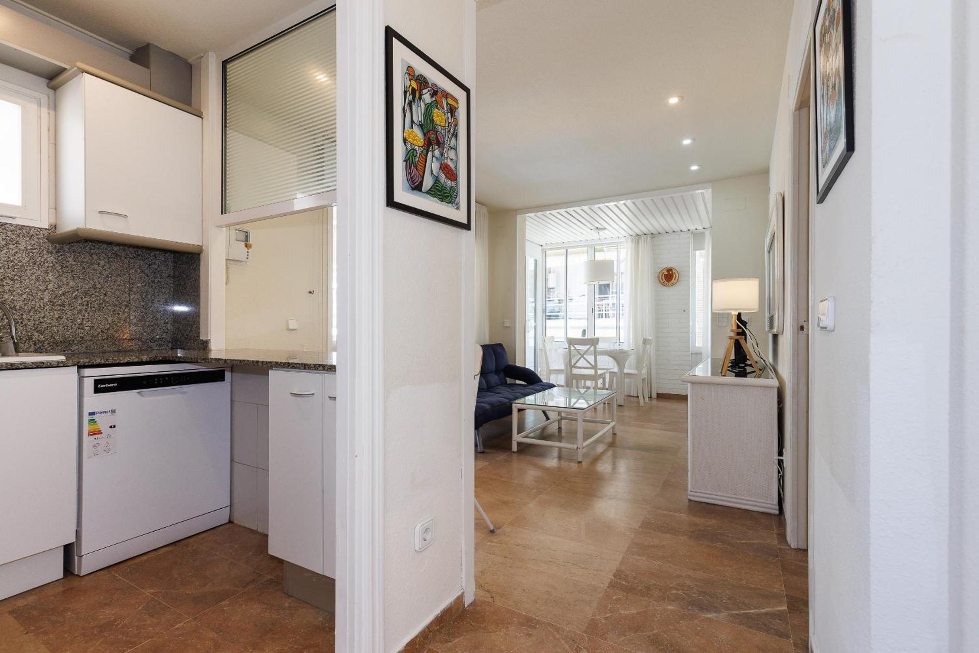 Uhc Center Apartments 萨洛 客房 照片