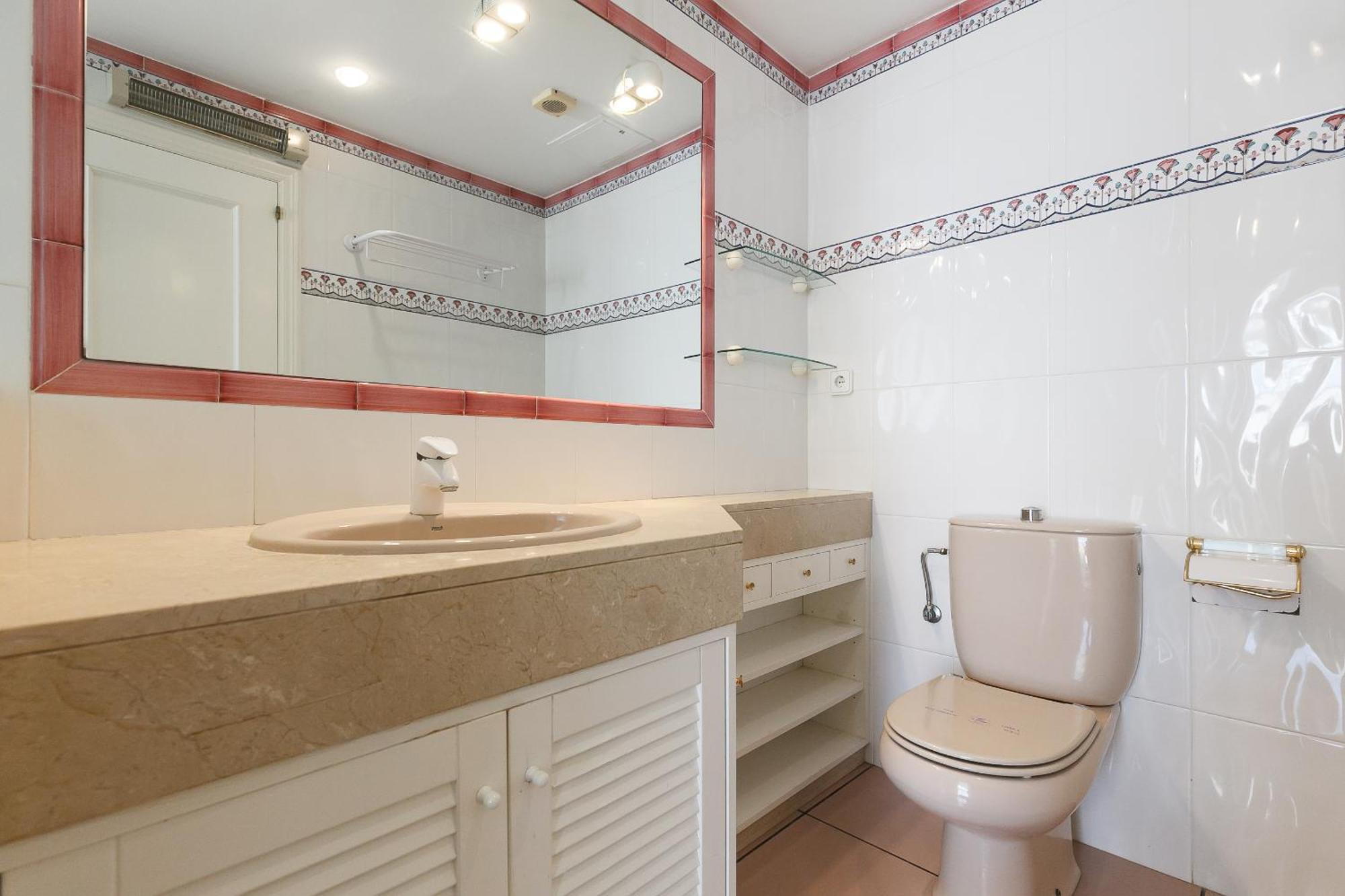 Uhc Center Apartments 萨洛 客房 照片