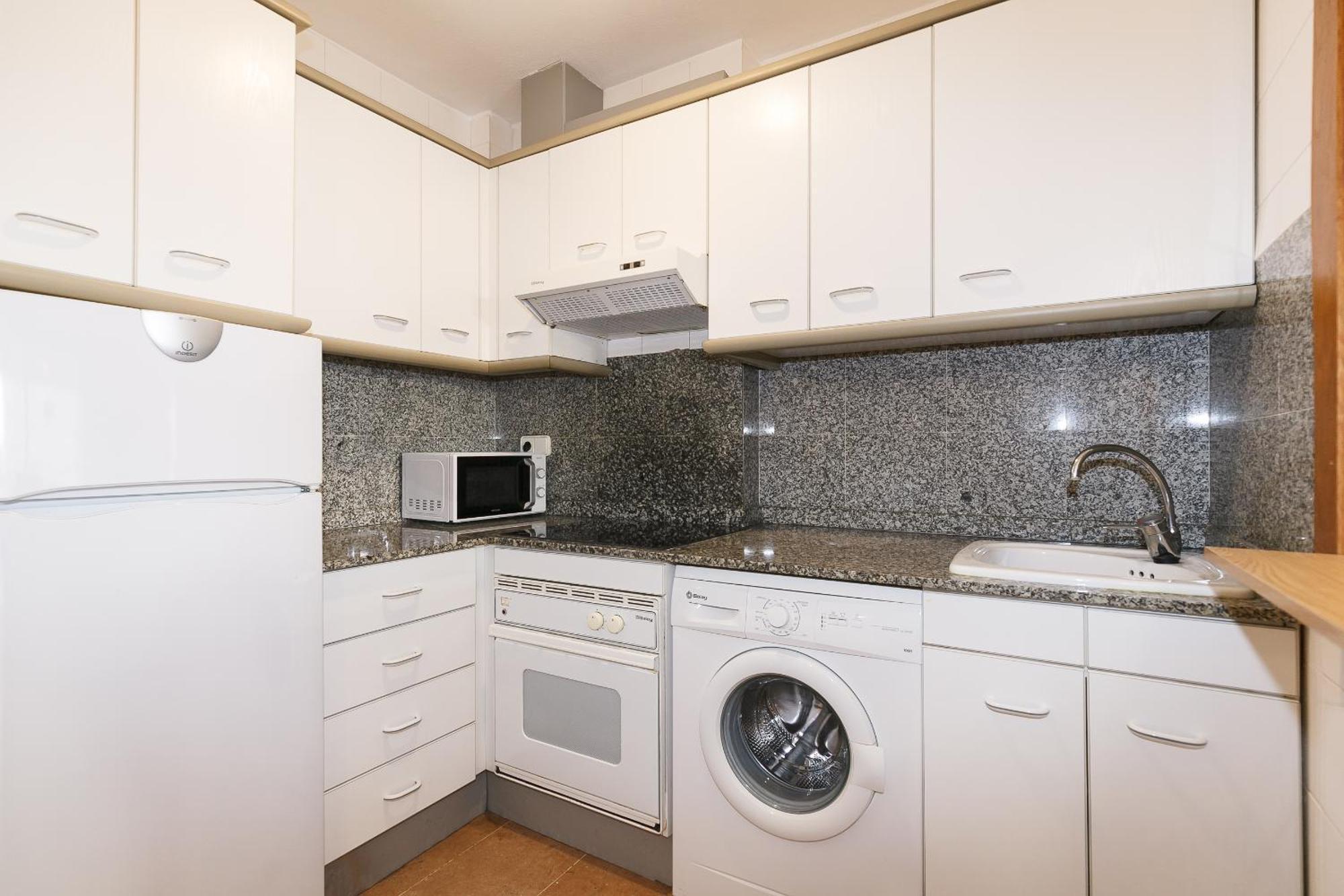 Uhc Center Apartments 萨洛 客房 照片