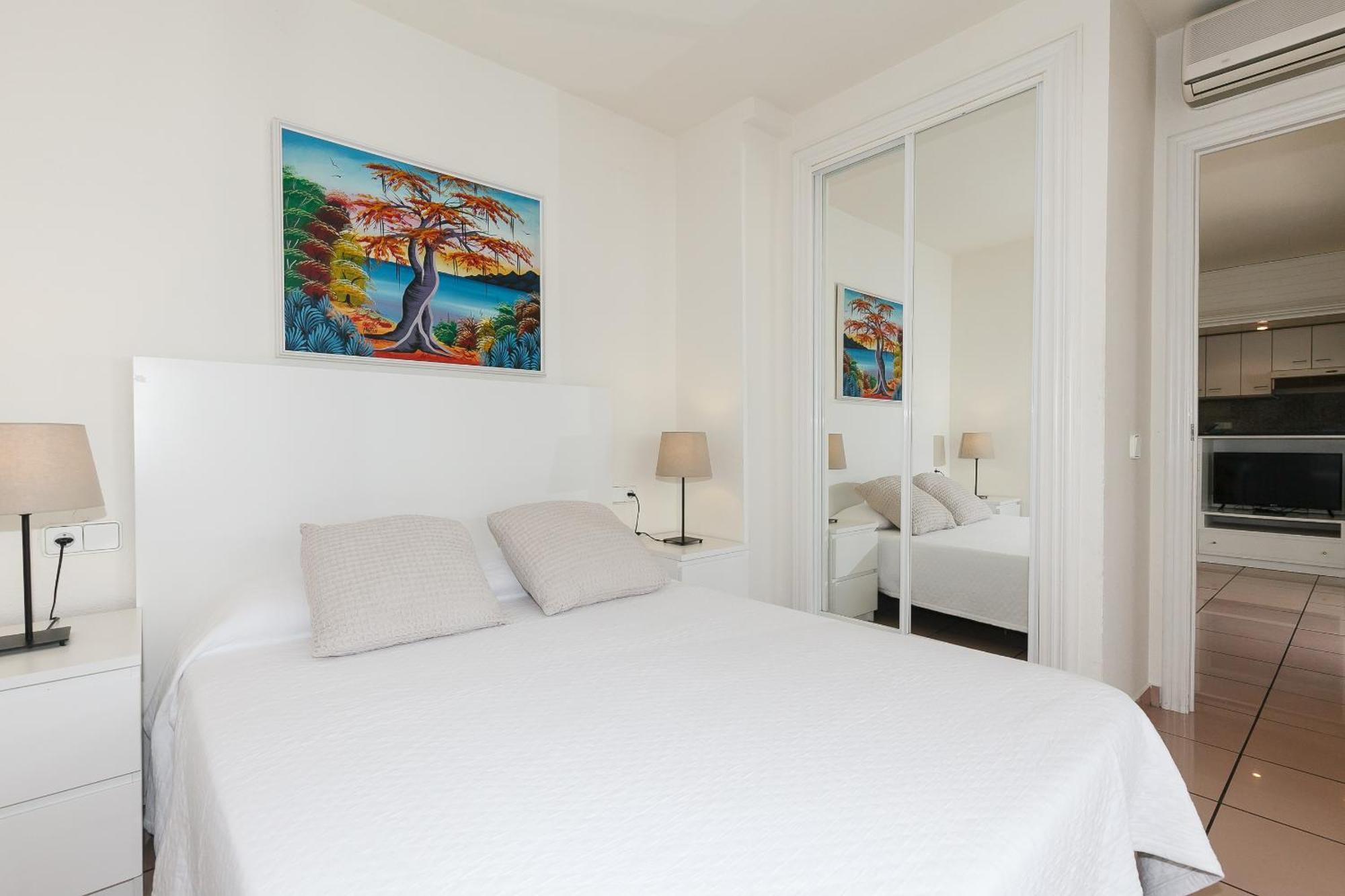 Uhc Center Apartments 萨洛 客房 照片